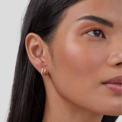 Złote Klövsmycken z Kryształami